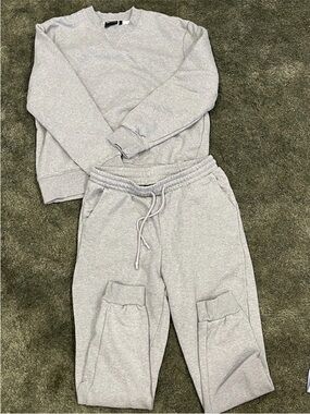 ASOS Size M Gray Sweatshirt and Jogger Set